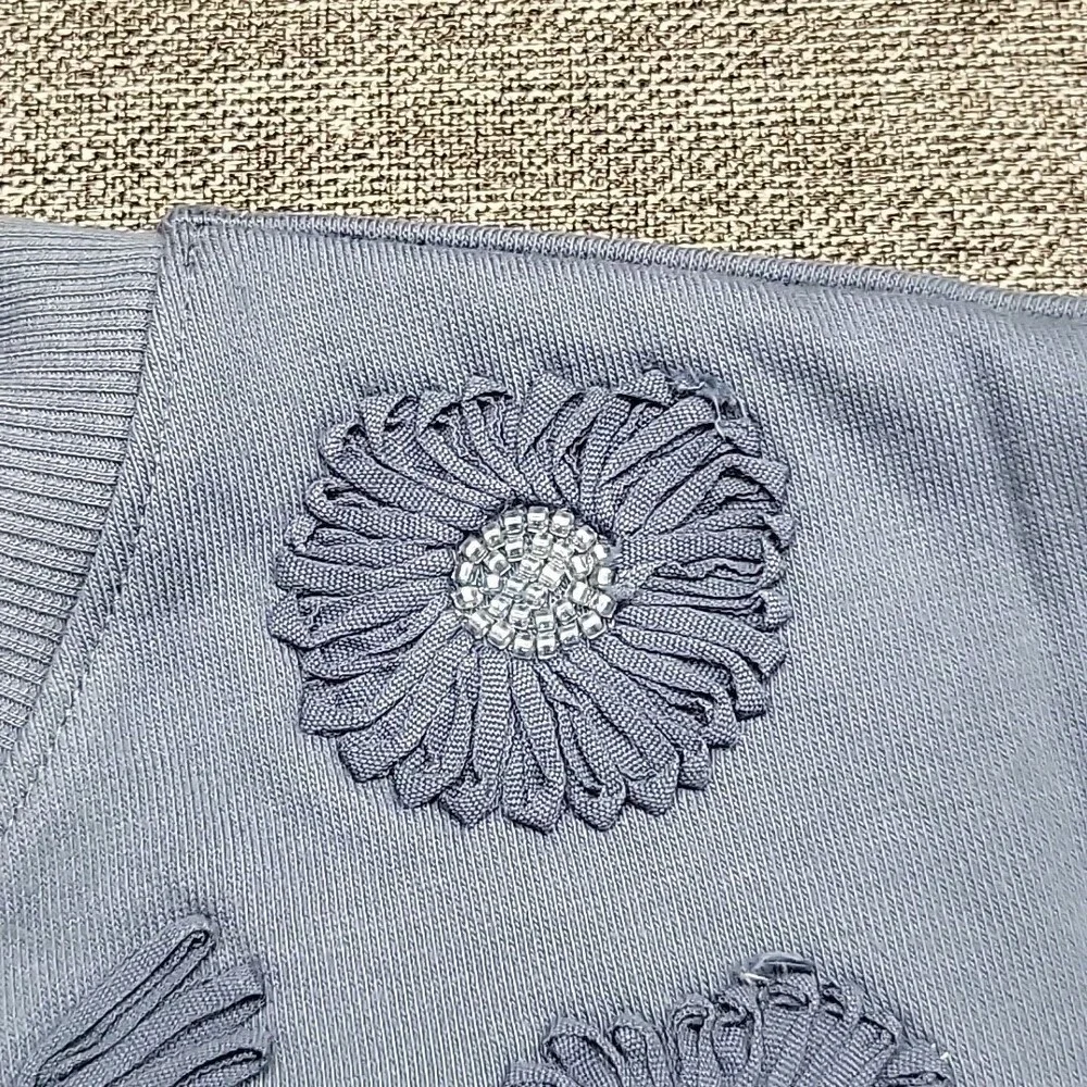 Indigo Thread Co Womens Sweatshirt Floral Appliques Large Size Blue Pullover Top